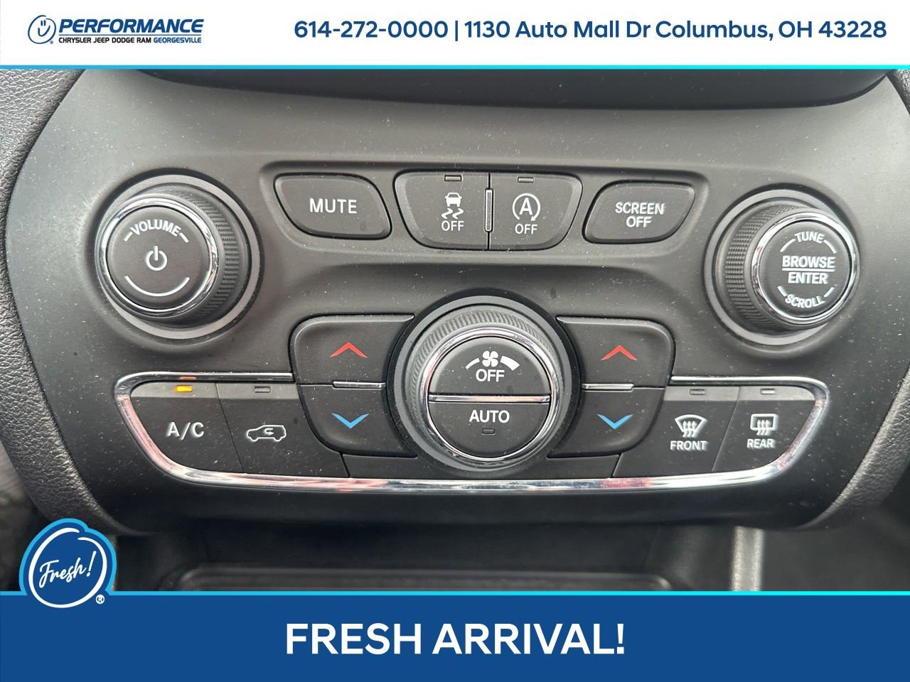 Used 2019 Jeep Cherokee Limited image 21