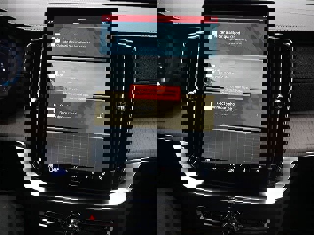 New 2025 Volvo XC90 B6 Ultra w/ Protection Package Premier image 11