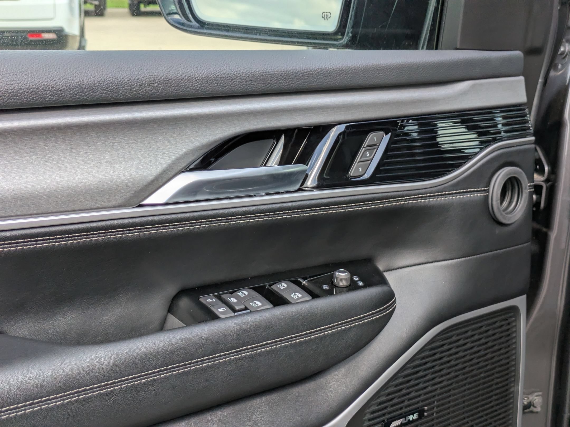 New 2026 Jeep Grand Wagoneer Limited AWD/4WD image 12