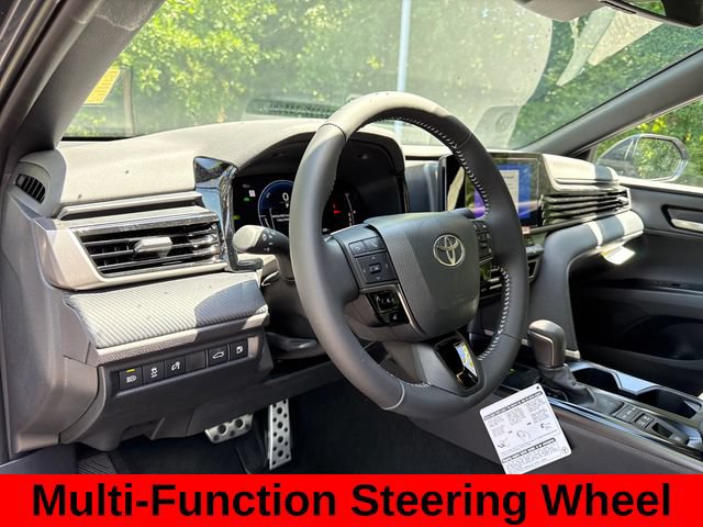 Used 2026 Toyota Camry SE FWD image 13