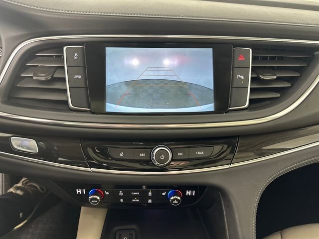 Used 2018 Buick Enclave Essence image 22