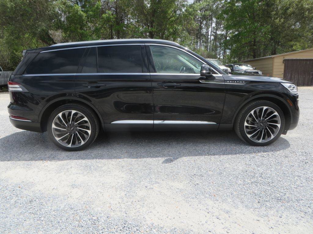 Used 2020 Lincoln Aviator Reserve w/ Equipment Group 202A image 5