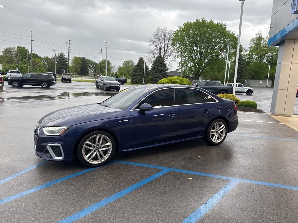Used 2022 Audi A4 2.0T Premium Plus AWD/4WD image 9