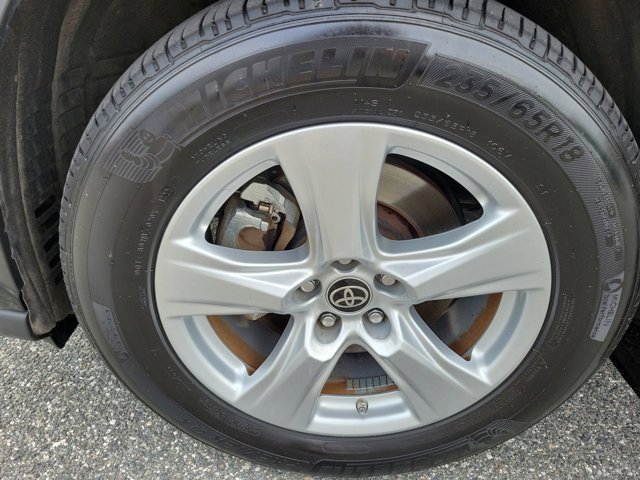 Used 2022 Toyota Highlander L image 17