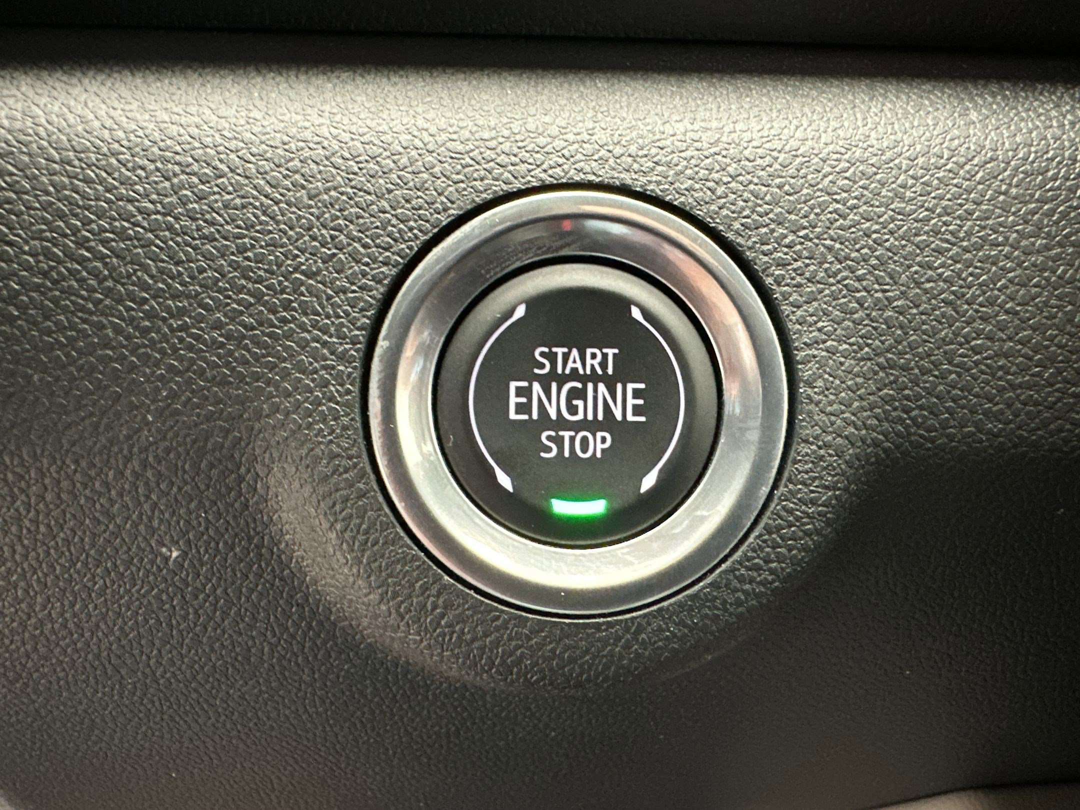 Certified 2025 GMC Terrain Elevation w/ Elevation Premium Package AWD/4WD image 25
