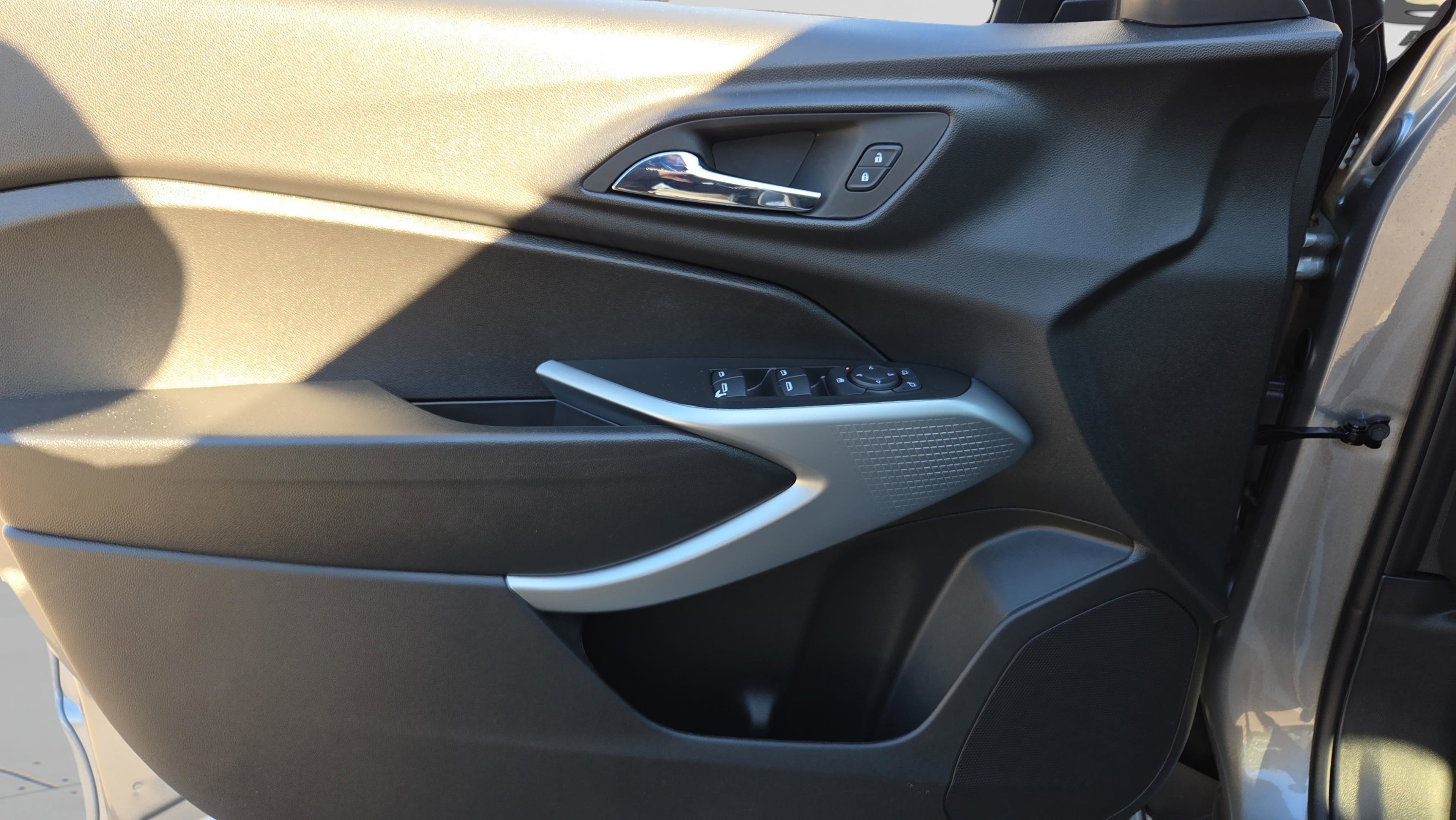 New 2026 Chevrolet Trax LS image 28