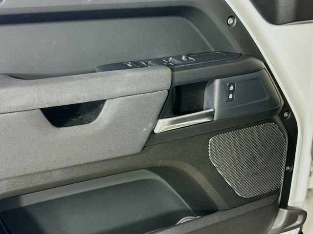 Certified 2023 Land Rover Defender 110 image 19