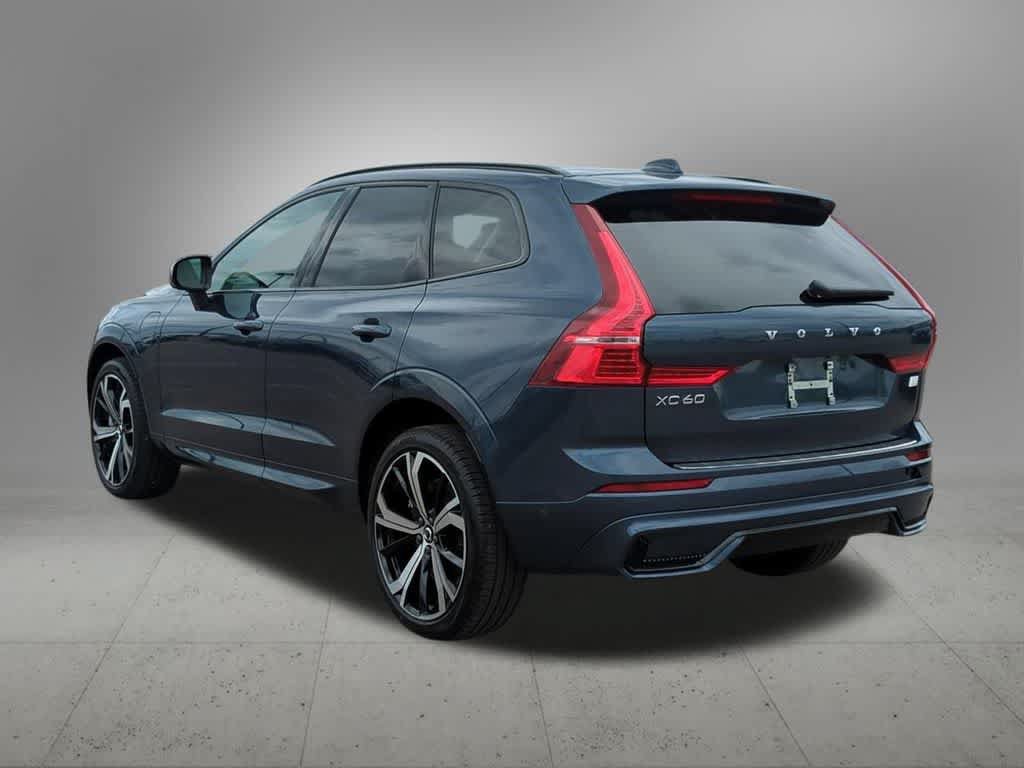 Certified 2024 Volvo XC60 T8 Ultimate w/ Protection Package Premier AWD/4WD image 4