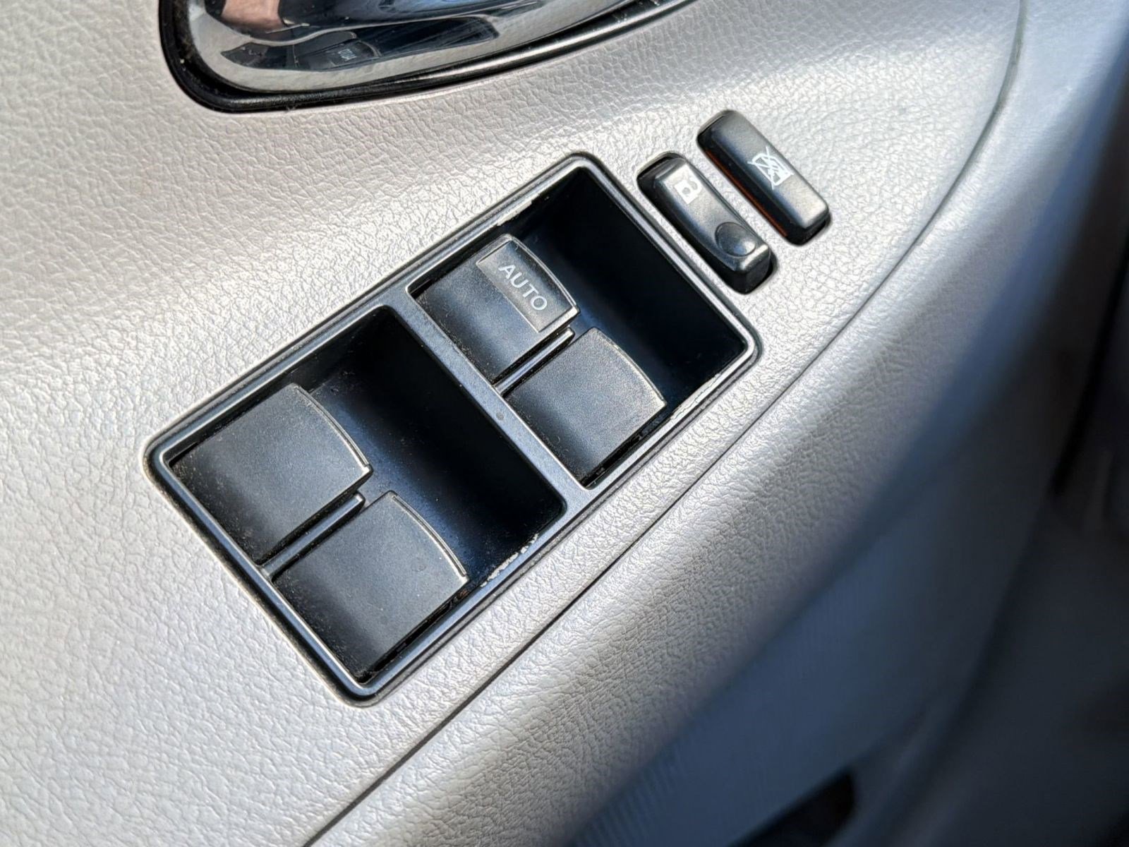 Used 2007 Toyota Camry LE image 24