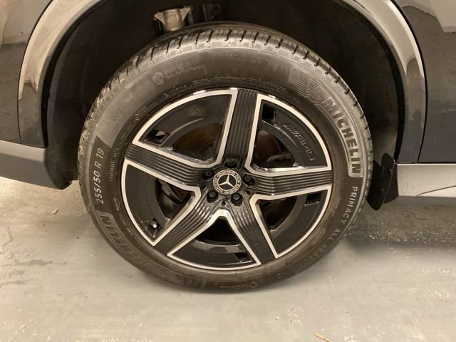 Used 2024 Mercedes-Benz GLC 300 4MATIC image 31