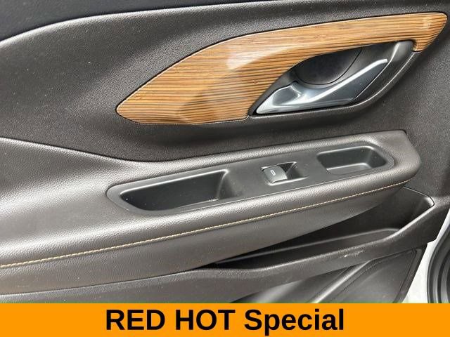 Used 2019 GMC Terrain SLE w/ Driver Convenience Package image 32