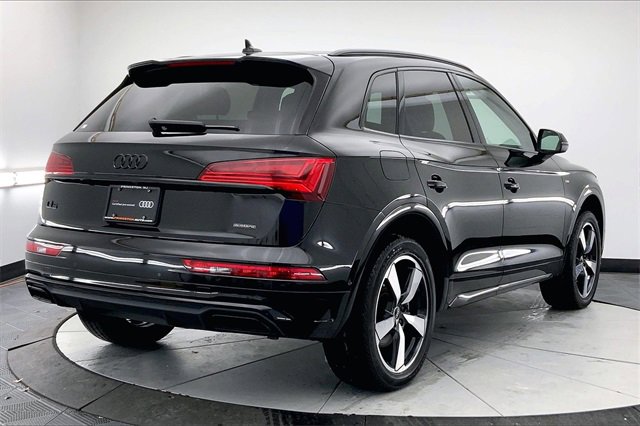 Used 2023 Audi Q5 2.0T Prestige w/ Prestige Package image 13