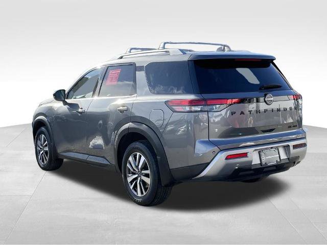 Certified 2023 Nissan Pathfinder SL w/ Lighting Package (N92) image 5