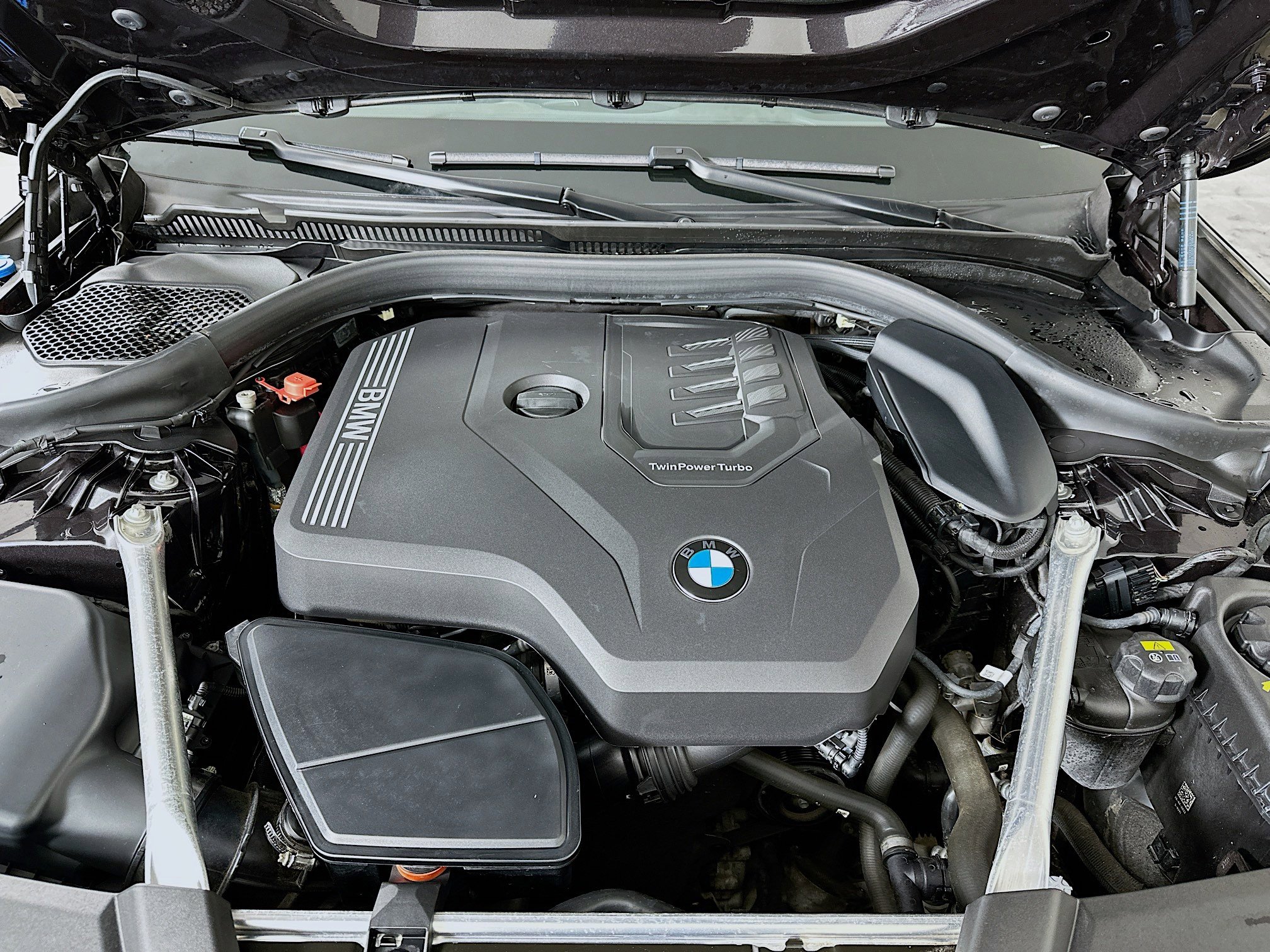 Used 2023 BMW 530i xDrive w/ Premium Package image 34