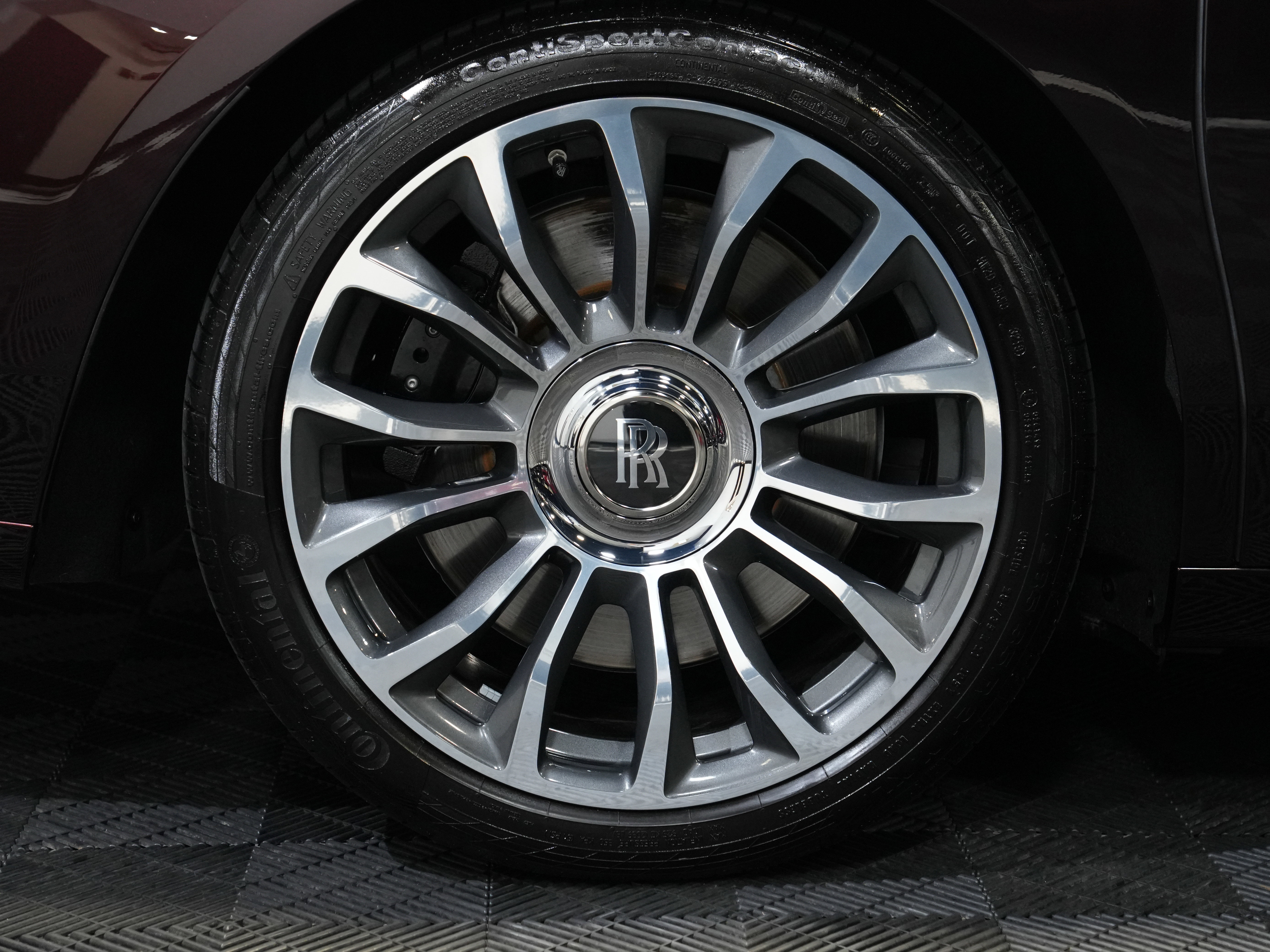 Used 2020 Rolls-Royce Ghost image 90