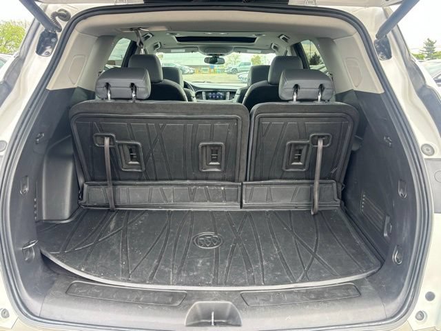 Used 2021 Buick Enclave Essence w/ Sound and Sites Package AWD/4WD image 9