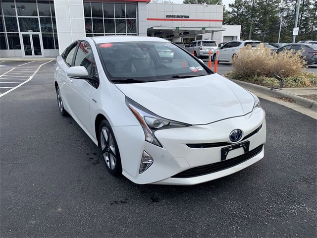 Used 2017 Toyota Prius Four Touring image 2