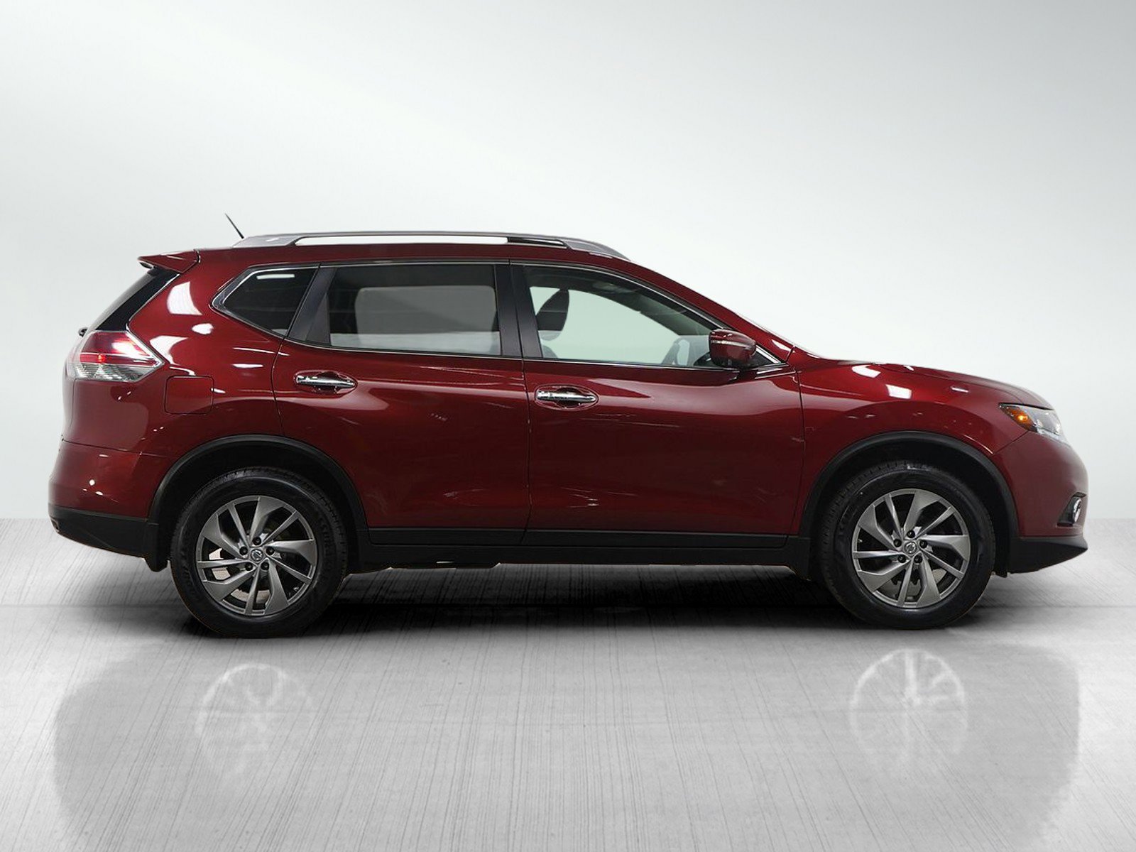 Used 2014 Nissan Rogue SL w/ SL Premium Package image 6