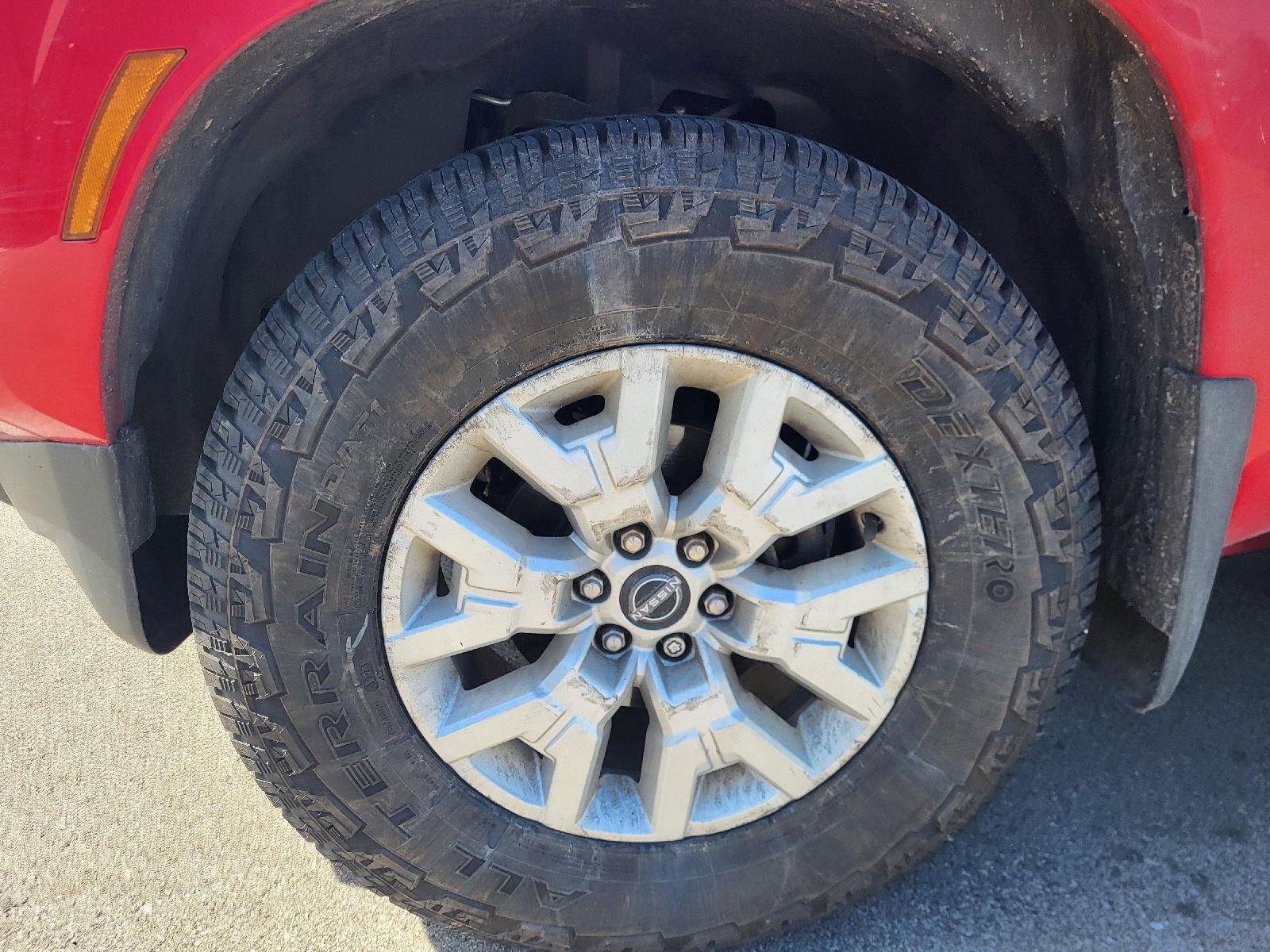 Used 2022 Nissan Frontier SV image 15