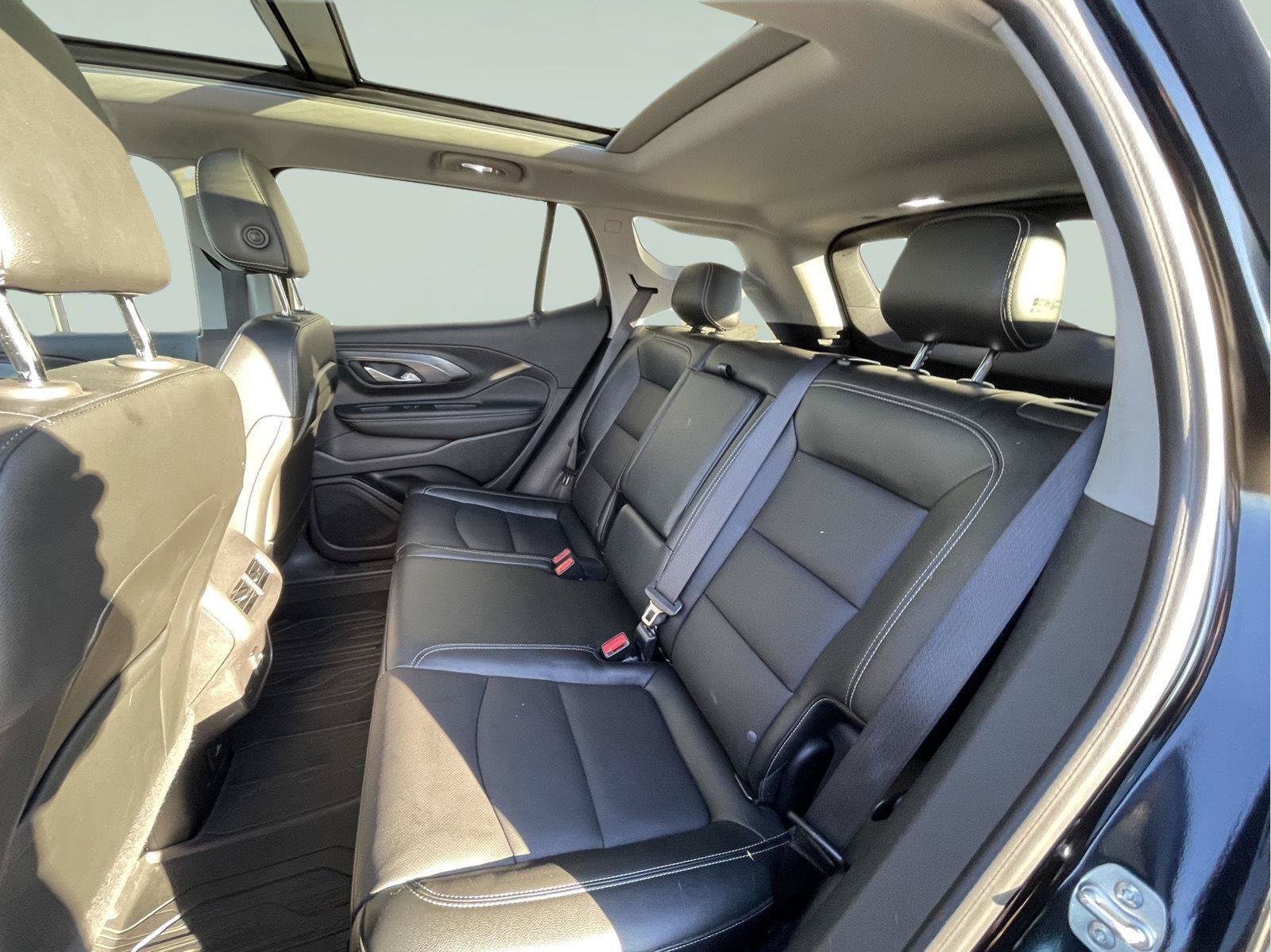 Used 2024 GMC Terrain SLT w/ Elevation Edition AWD/4WD image 16