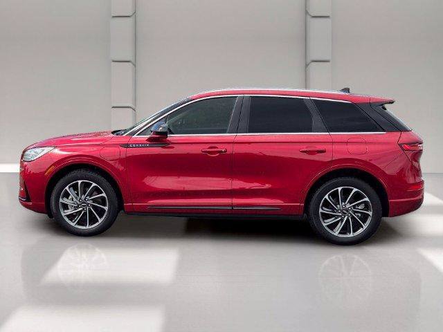 Used 2024 Lincoln Corsair Grand Touring AWD/4WD image 2
