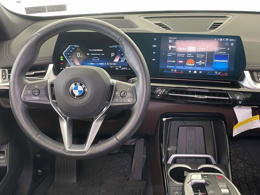 Used 2025 BMW X1 xDrive28i w/ Technology Package AWD/4WD image 21