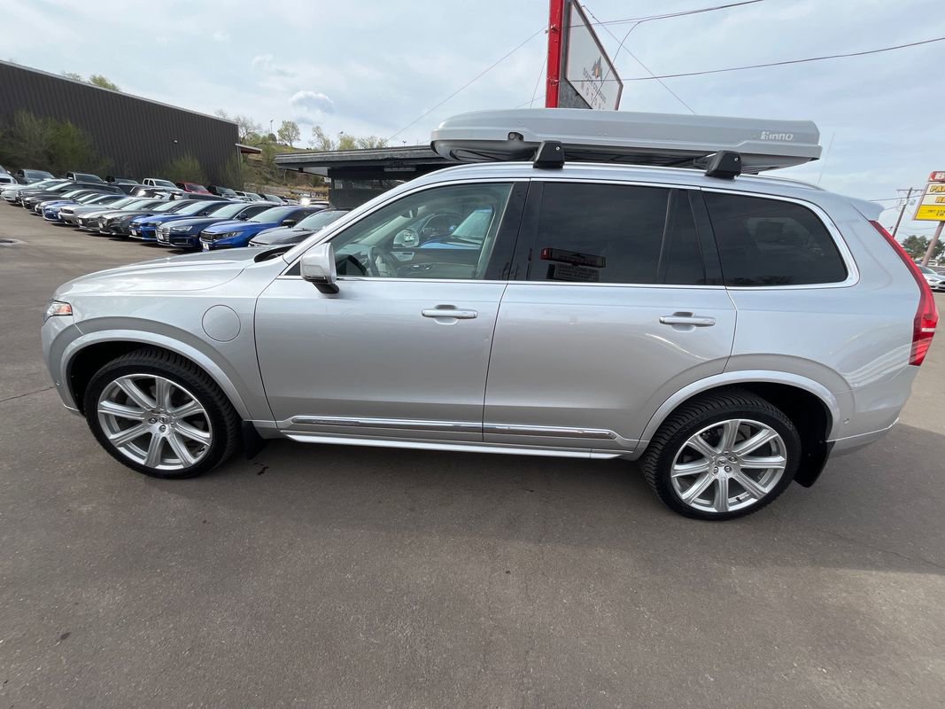 Used 2017 Volvo XC90 T8 Inscription w/ Luxury Package AWD/4WD image 4