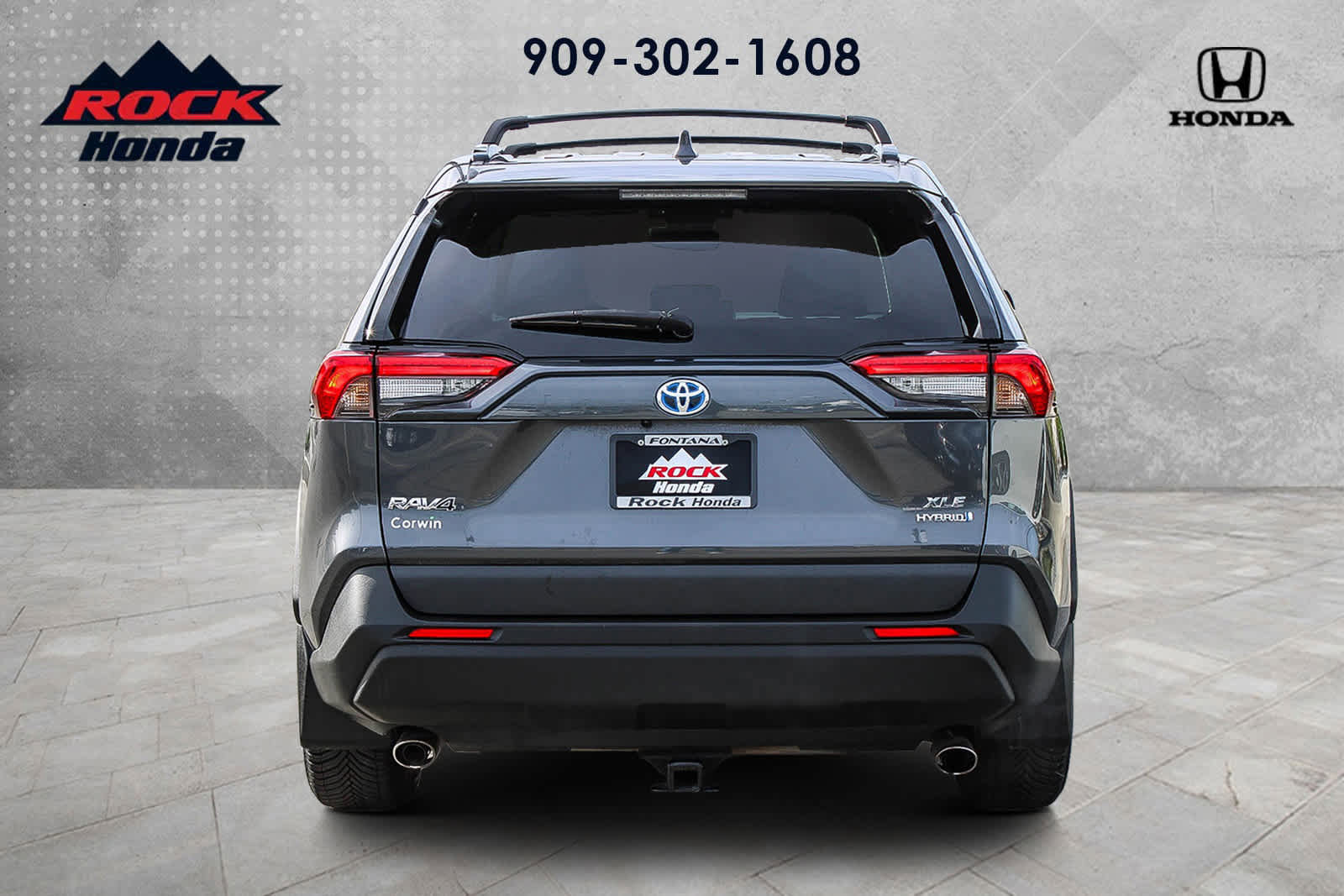 Used 2023 Toyota RAV4 XLE image 5