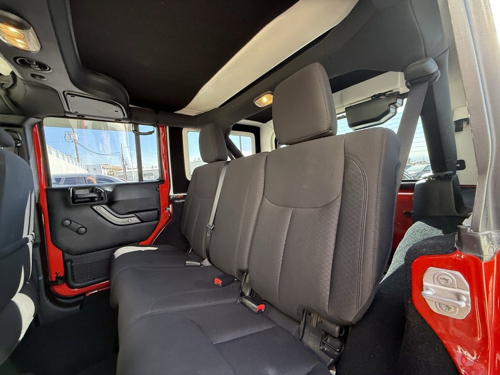 Used 2017 Jeep Wrangler Unlimited Sport w/ Dual Top Group image 7