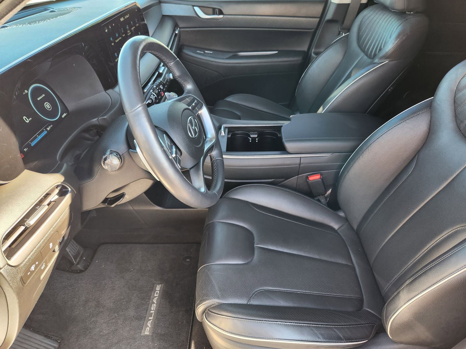 Used 2024 Hyundai Palisade Limited FWD image 14