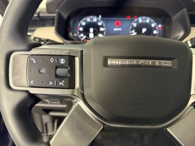 Used 2025 Land Rover Discovery S AWD/4WD image 18