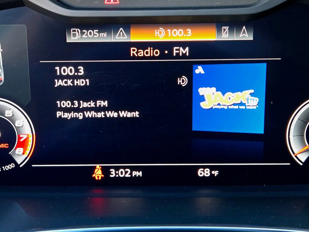 Used 2020 Audi Q3 2.0T Prestige w/ Prestige Package image 14