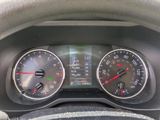 Certified 2021 Toyota RAV4 XLE w/ Convenience Package FWD image 7