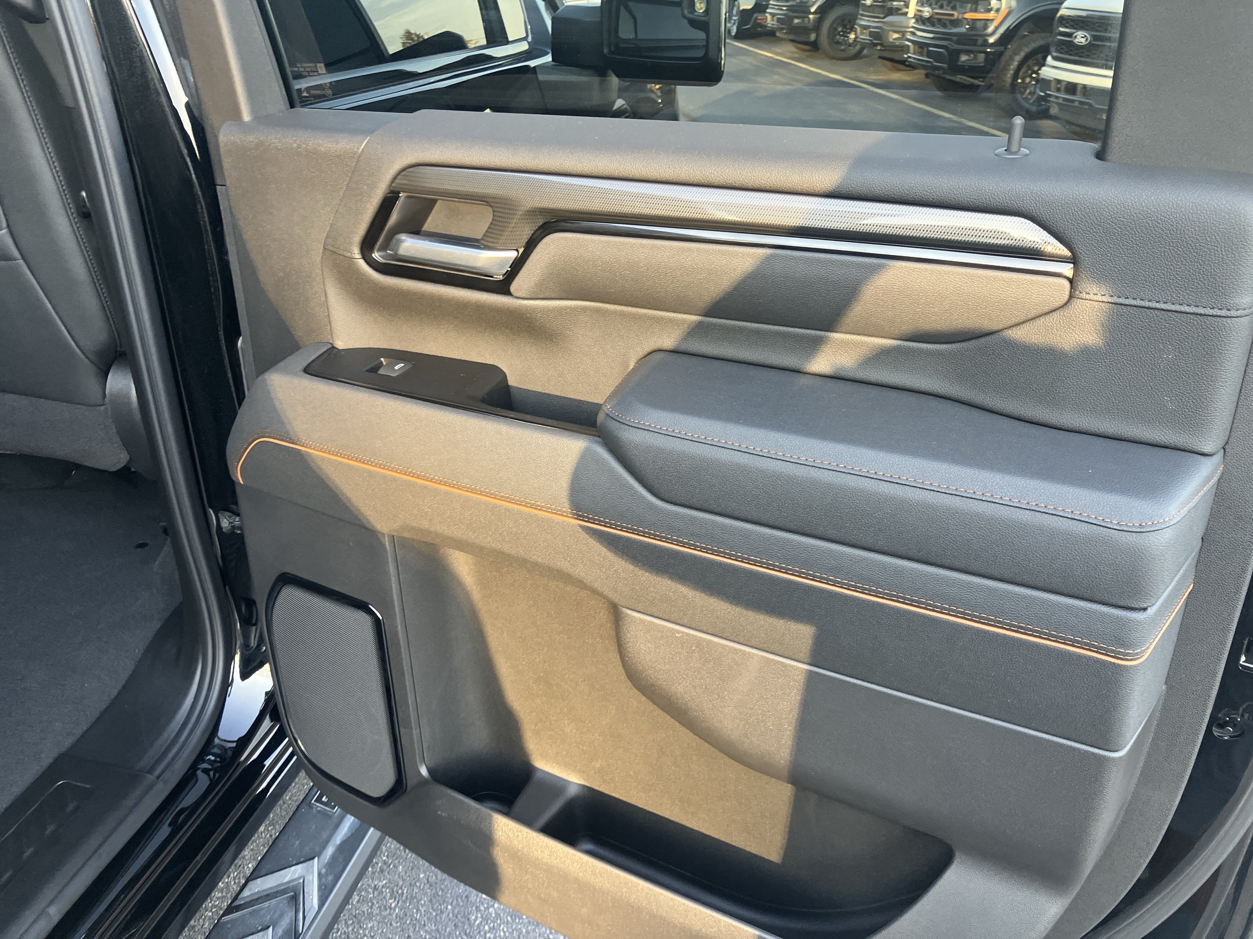 Used 2026 GMC Sierra 2500 AT4 w/ AT4 Preferred Package AWD/4WD image 11