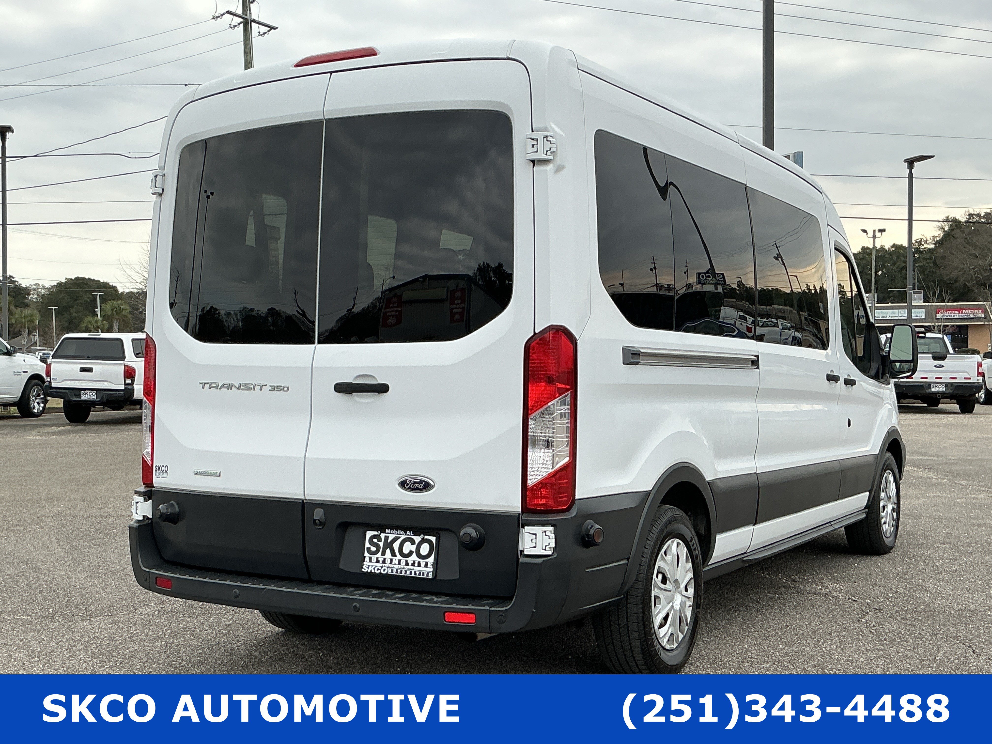 Used 2016 Ford Transit 350 XL RWD image 5