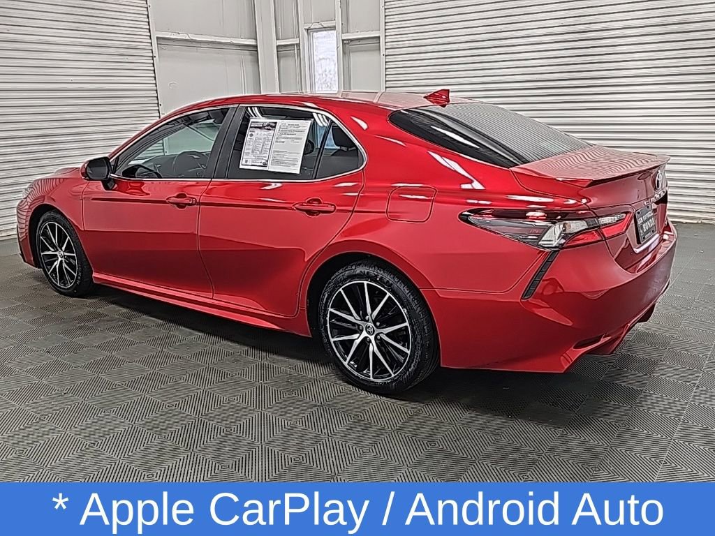 Used 2023 Toyota Camry SE image 6