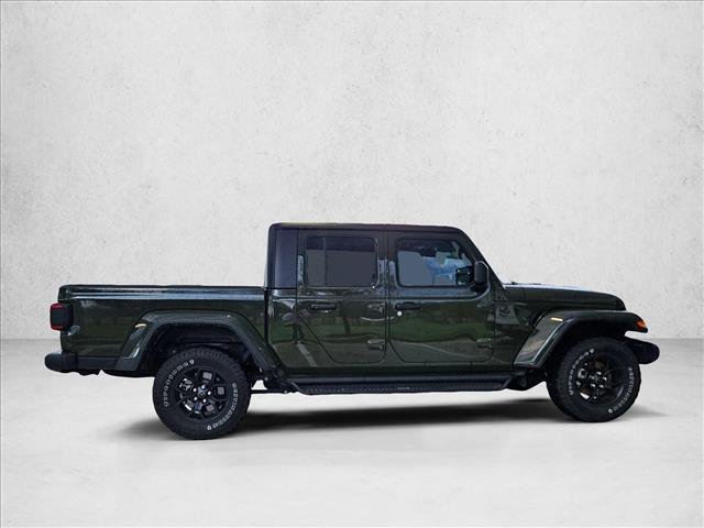 Used 2024 Jeep Gladiator Willys image 4