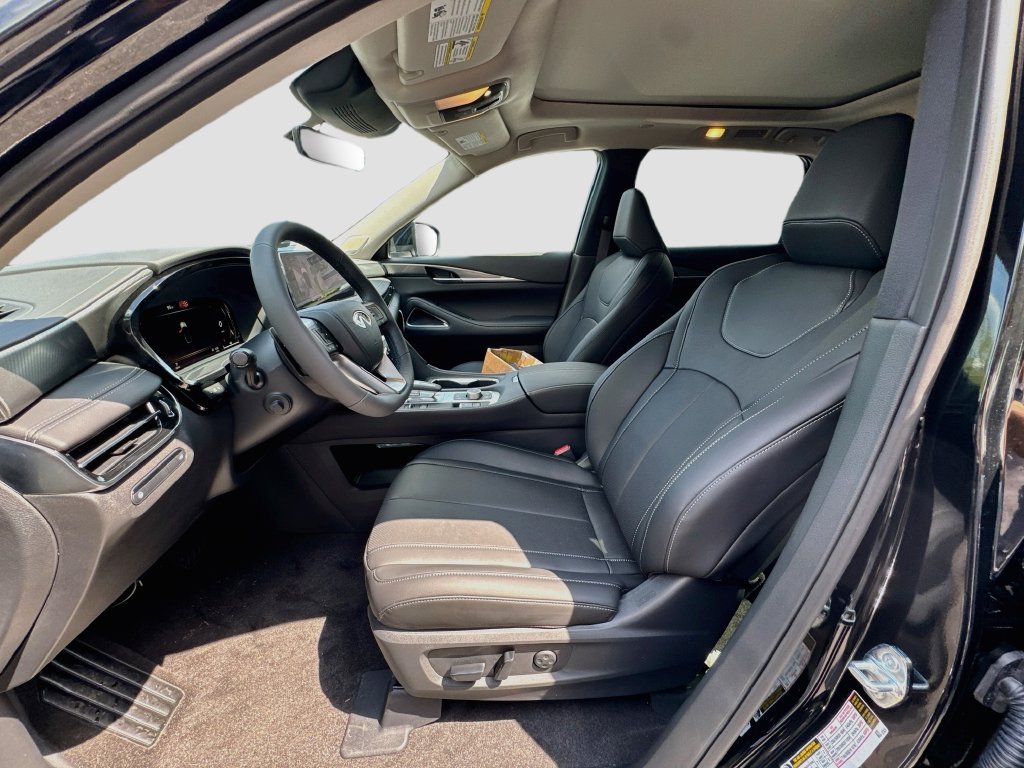 New 2027 INFINITI QX60 Luxe w/ Cargo Package FWD image 22