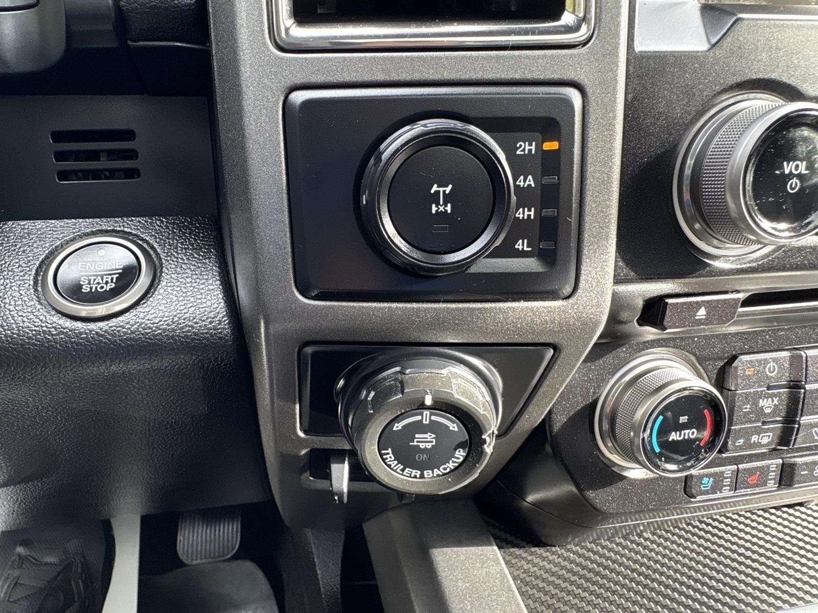 Used 2018 Ford F150 Raptor w/ Equipment Group 802A Luxury image 41