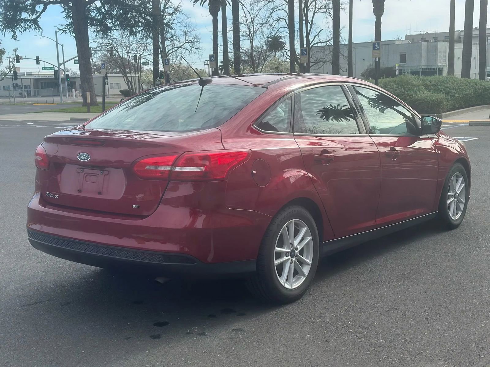 Used 2017 Ford Focus SE image 22