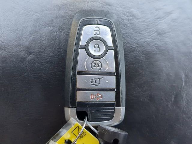 Used 2021 Ford Explorer XLT w/ Equipment Group 202A AWD/4WD image 28