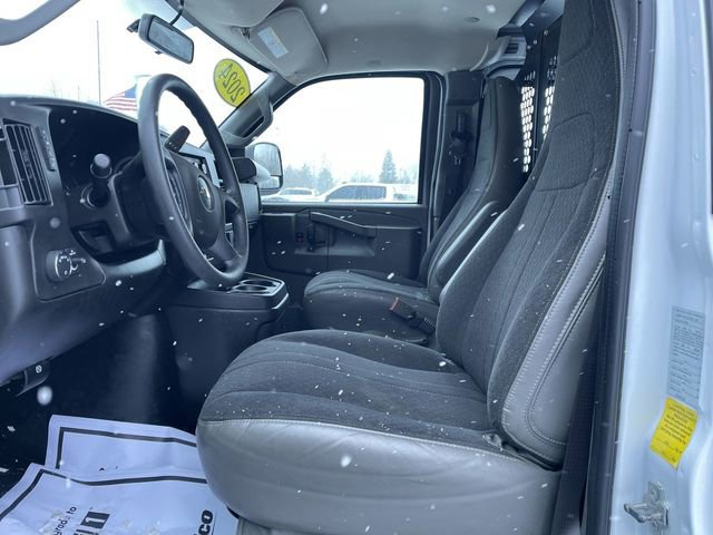 Used 2024 Chevrolet Express 2500 w/ Driver Convenience Package image 18
