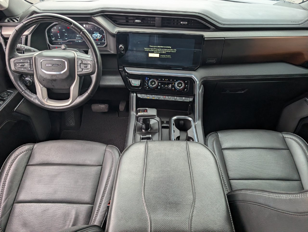 Used 2024 GMC Sierra 1500 Denali AWD/4WD image 9