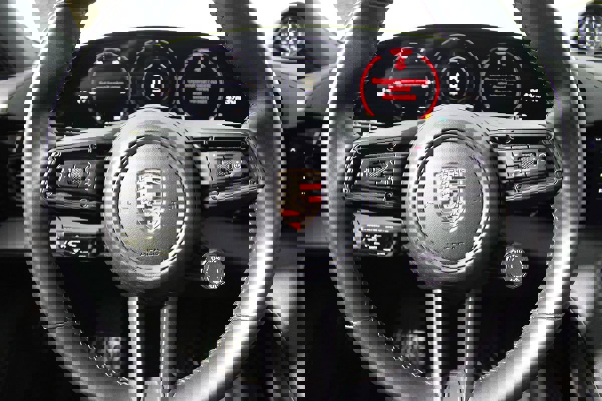 Used 2020 Porsche Taycan 4S image 19