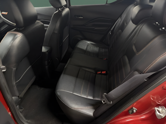 Used 2020 Nissan Kicks SR w/ SR Premium Package FWD image 13