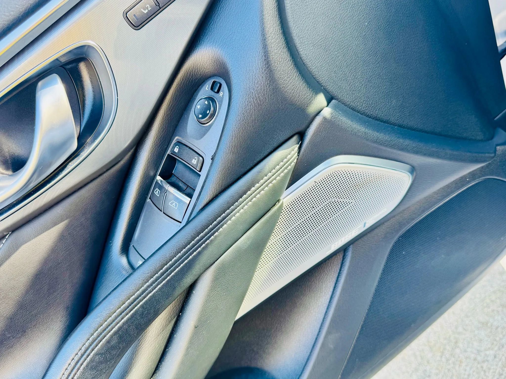 Used 2017 INFINITI Q60 3.0t w/ Premium Plus Package 3.0T image 18