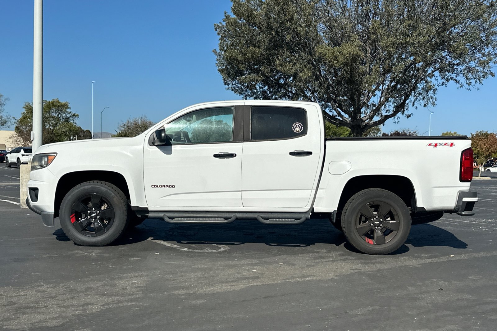 Used 2019 Chevrolet Colorado LT AWD/4WD image 7