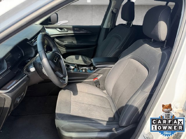 Used 2022 Jeep Grand Cherokee L Laredo w/ Luxury Tech Group I RWD image 19
