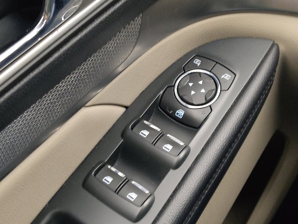 Used 2018 Ford Explorer XLT FWD image 27