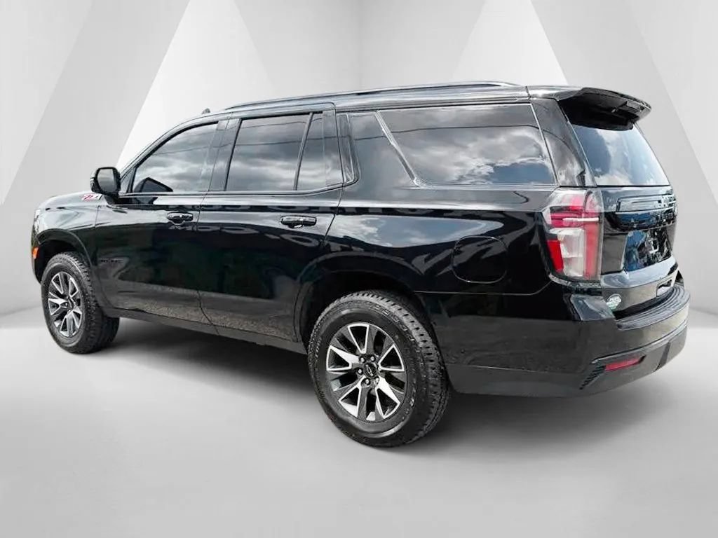 Used 2024 Chevrolet Tahoe Z71 w/ Luxury Package AWD/4WD image 5